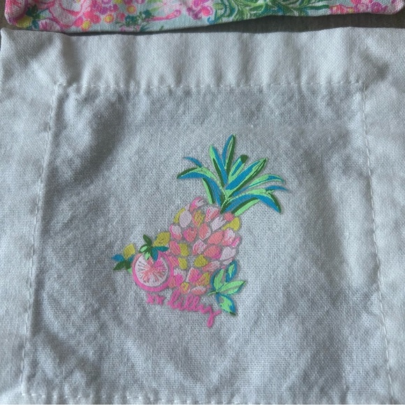 Lilly Pulitzer Fruity  Flamingo Cocktail Napkins Set of 4 - Picture 3 of 7